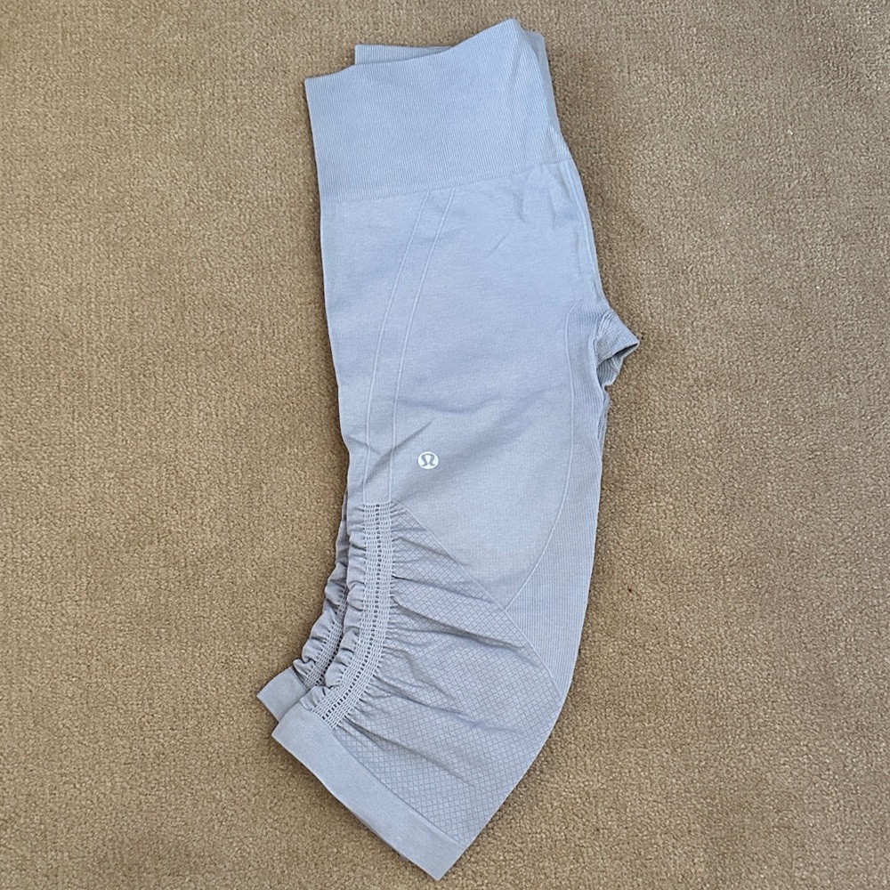 lululemon athletica Ruched Side Leggings size 6